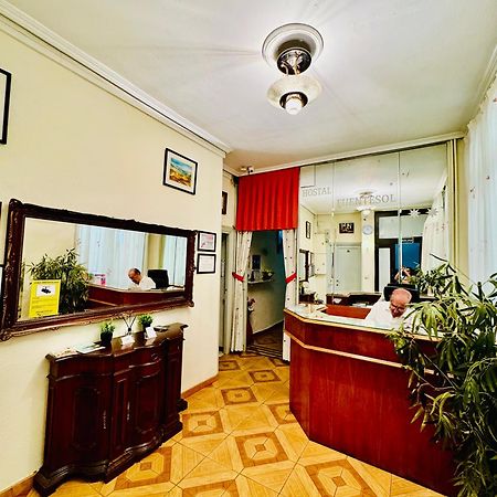 Hostal Fuentesol Madrid Eksteriør bilde